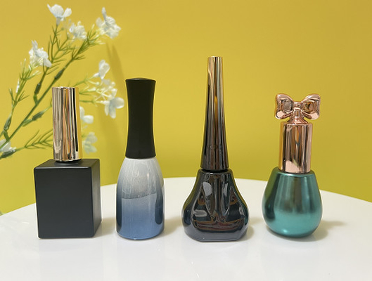 Bouteilles carrées exquises 10ml 12ml 15ml de vernis à ongles
